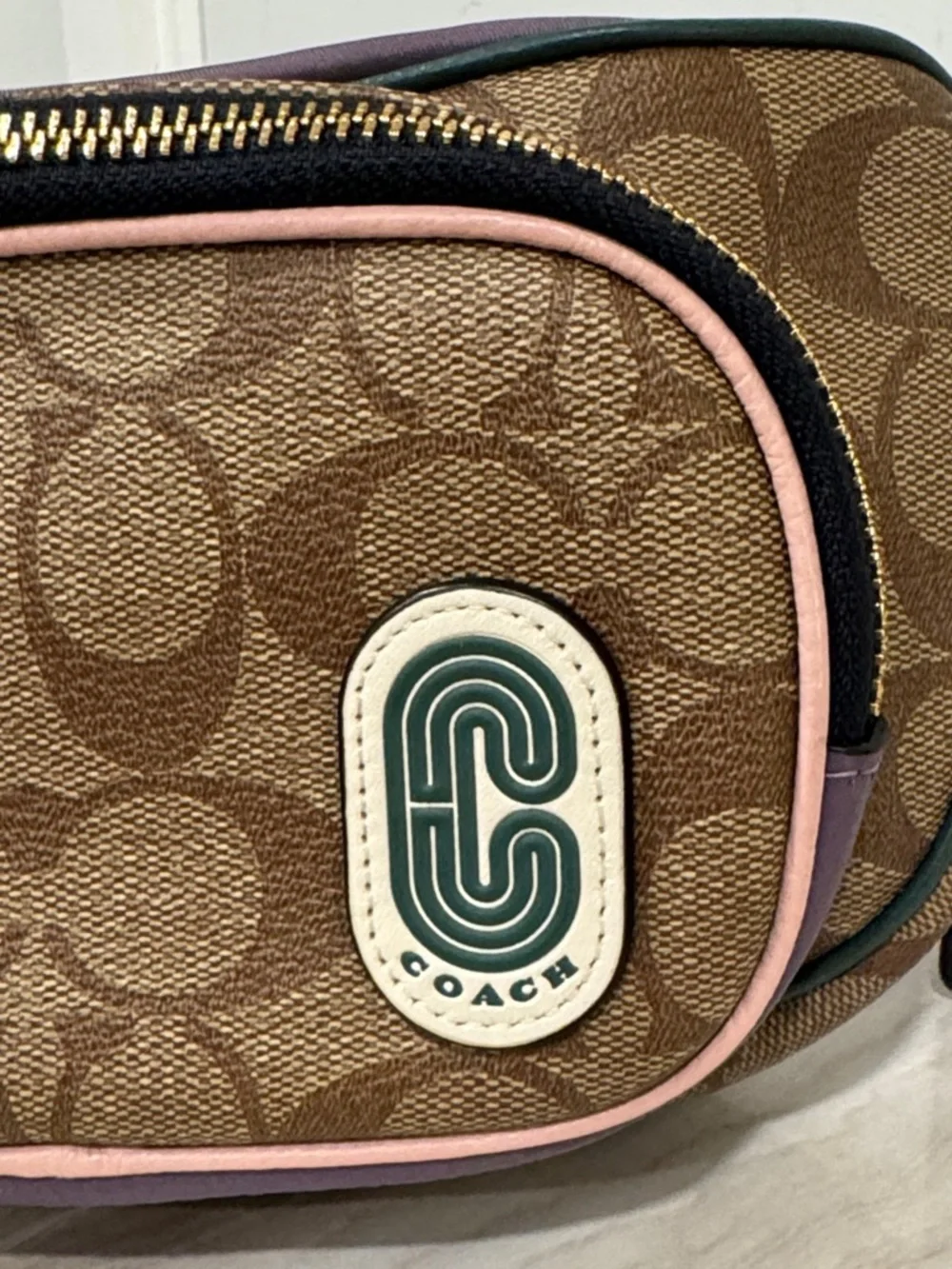 Coach Bag Court Signature Small Belt Bag - Picture 5 of 17